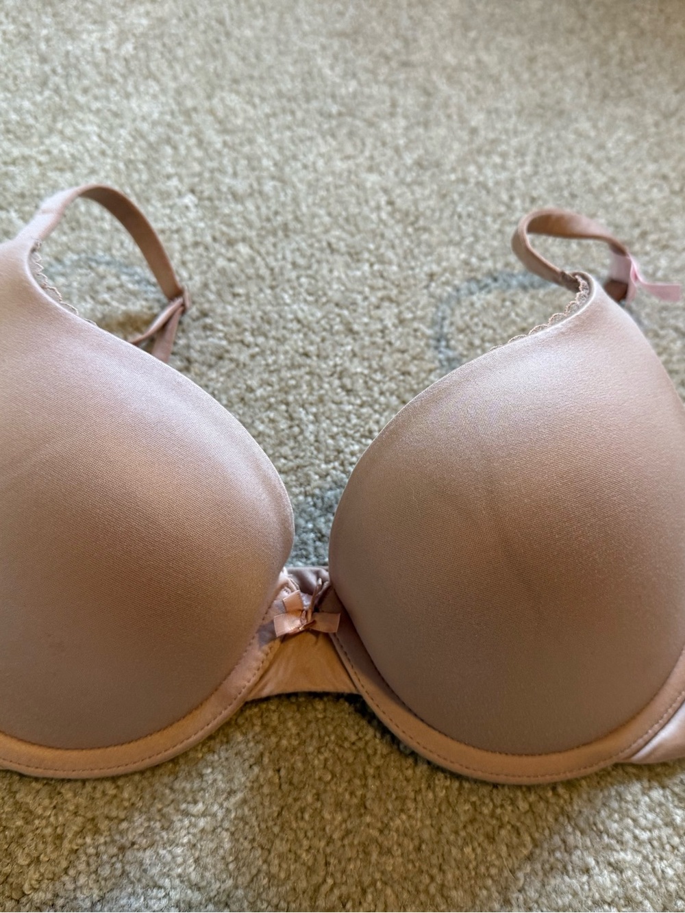 NWT Victoria Secret Classic T-Shirt Bra - 34B
